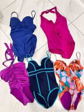 Women’s Fuchsia Ruffled Halter One-Piece Swimsuit